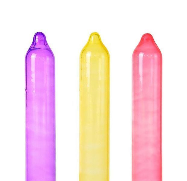Презервативи Holographic Recare Fruit Flavour Condoms 3 шт, аромати: м'ята, банан, полуниця SX3333 фото