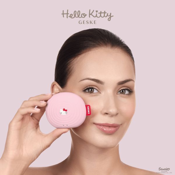 Електронна ультразвукова щітка для обличчя GESKE Sonic Facial Brush 4в1 by Hello Kitty pink HB0243 фото