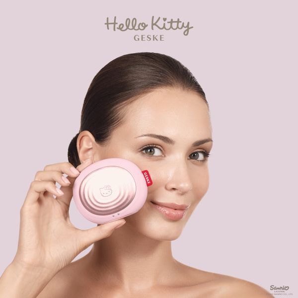 Електронна ультразвукова термощітка для обличчя GESKE Sonic Thermo Facial Brush 5в1 by Hello Kitty pink HB0245 фото