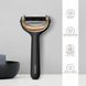 Електронний ролер для обличчя та тіла з мікроголками GESKE MicroNeedle Face&Body Roller 8в1 gray HB0196 фото 3