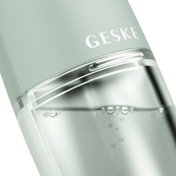 Очищуючий засіб для обличчя GESKE Aqua-Stream Face Cleanser 8в1 green HB0398 фото