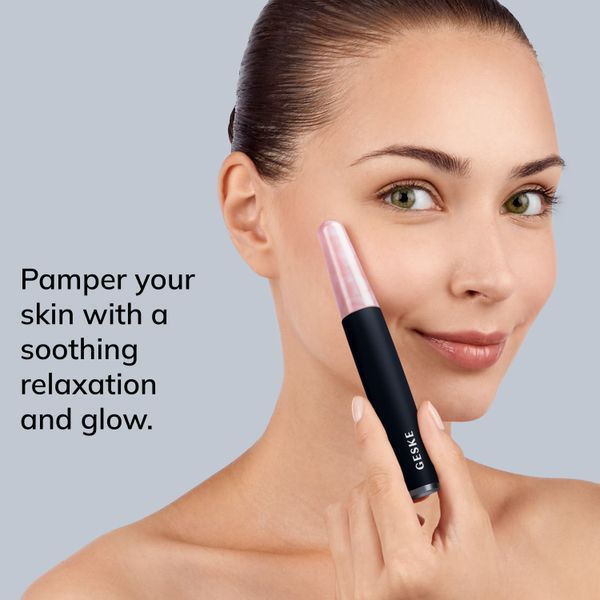 Ручка-масажер для обличчя з рожевим кварцом GESKE SmartAppGuided Rose Quartz & Depuffing Pen 6in1 black HB0661 фото