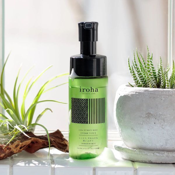 Піна для інтимного догляду Iroha Intimate Wash Foam Type Bergamot and Bitter Orange 150 мл SX3493 фото