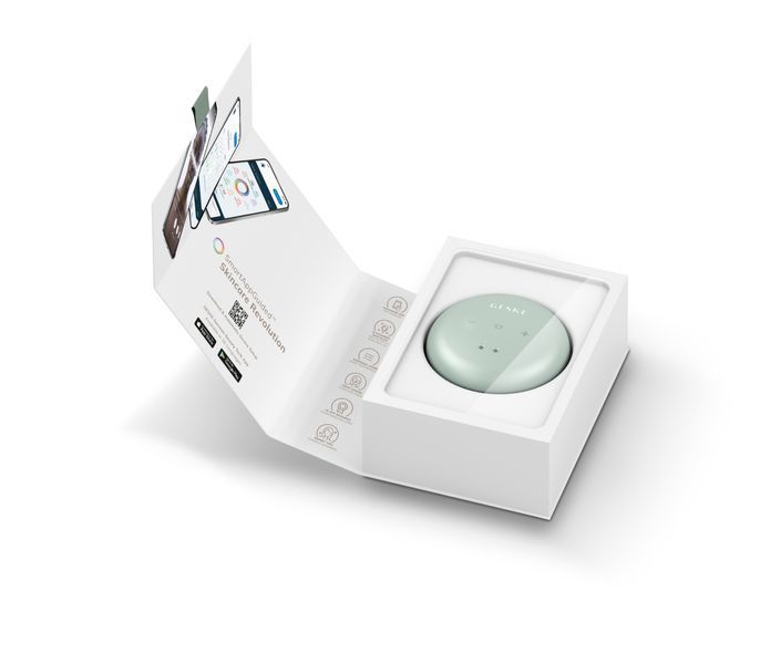 Масажер для обличчя та тіла GESKE Sonic Cool&Warm Face and Body Massager 9в1 green HB0277 фото