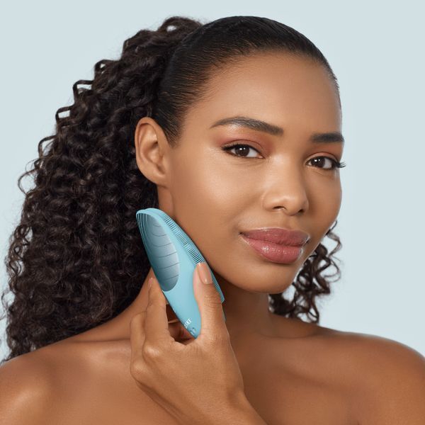 Електронна звукова термо щітка для обличчя GESKE Sonic Thermo Facial Brush 6в1 turquoise HB0081 фото