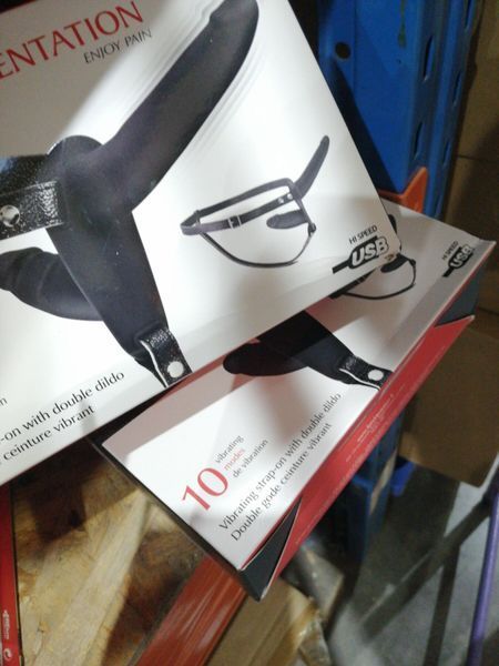 Подвійний страпон з вібрацією Fetish Tentation Vibrating Strap-On with Double Dildo (м'ята упаковка!!!) SO3748-R фото