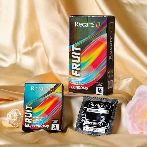 Презервативи Holographic Recare Fruit Flavour Condoms 12 шт, аромати: м'ята, банан, полуниця SX3339 фото