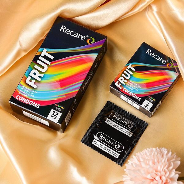 Презервативи Holographic Recare Fruit Flavour Condoms 12 шт, аромати: м'ята, банан, полуниця SX3339 фото