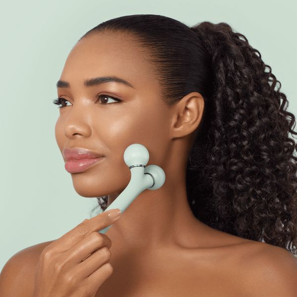 Електронний ультразвуковий ролик для обличчя GESKE Sonic Facial Roller 4в1 green HB0184 фото